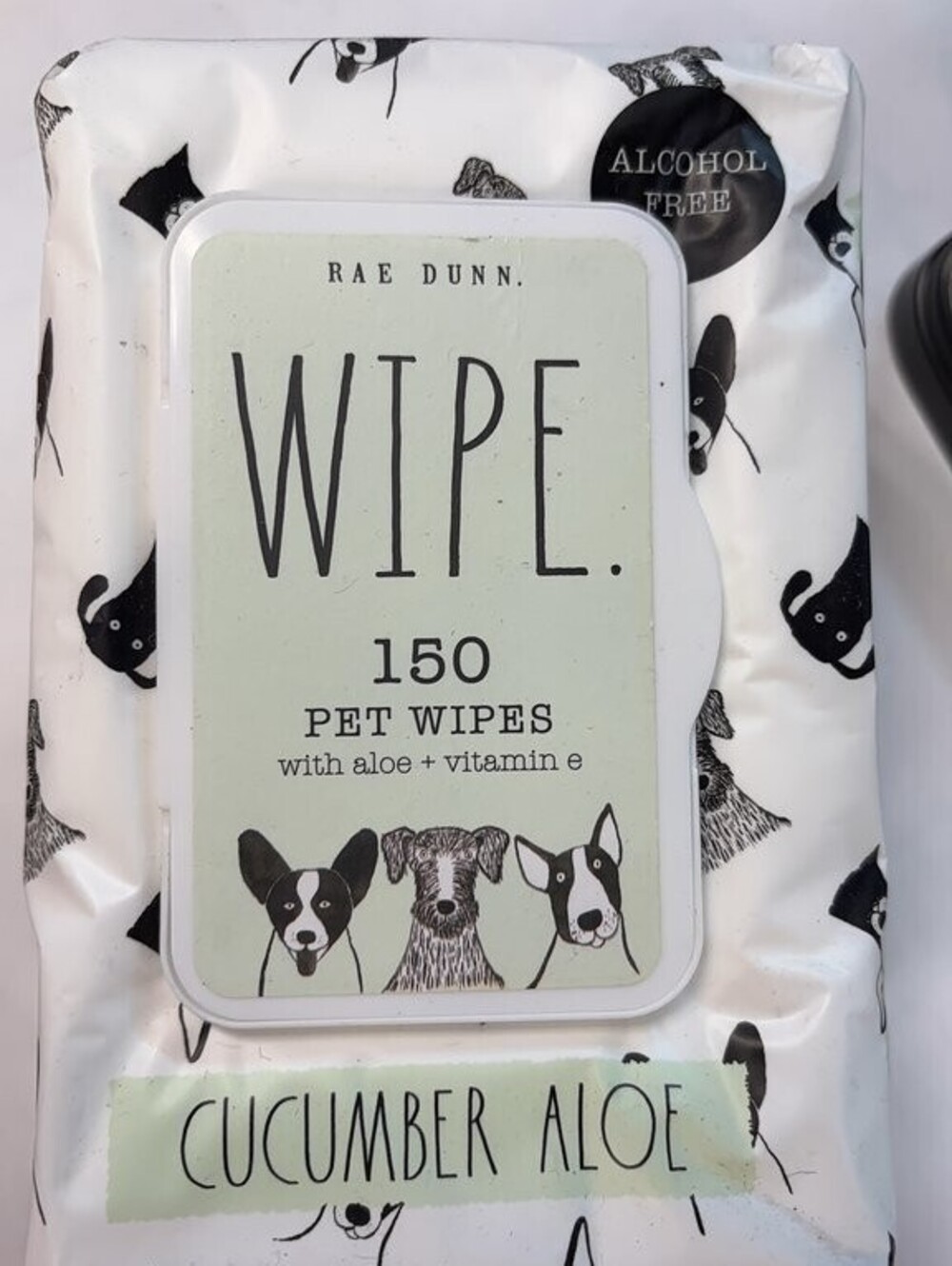 Rae Dunn Cucumber Aloe Pet Wipes